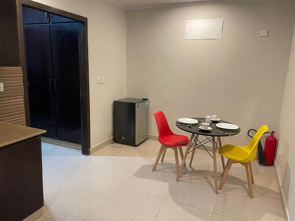 Marine Tower Daire Rawalpindi Dış mekan fotoğraf